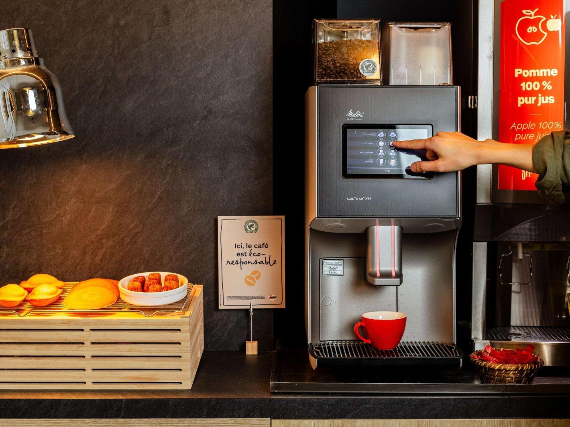Ibis Paris Gare Montparnasse 15Eme Hotel Екстериор снимка